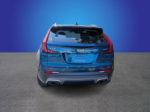 Used 2019 Cadillac XT4 Premium Luxury w/ Technology Package FWD image 4