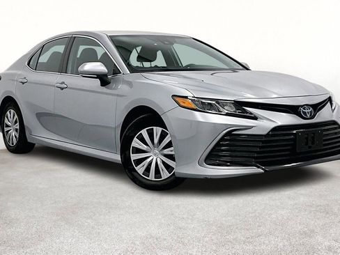 Used 2023 Toyota Camry LE FWD image 1