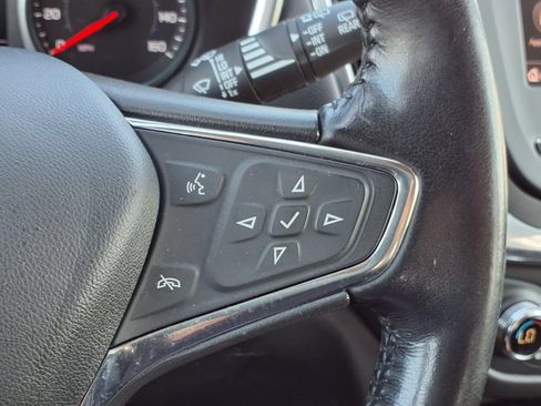 Used 2021 Chevrolet Equinox LT FWD image 13