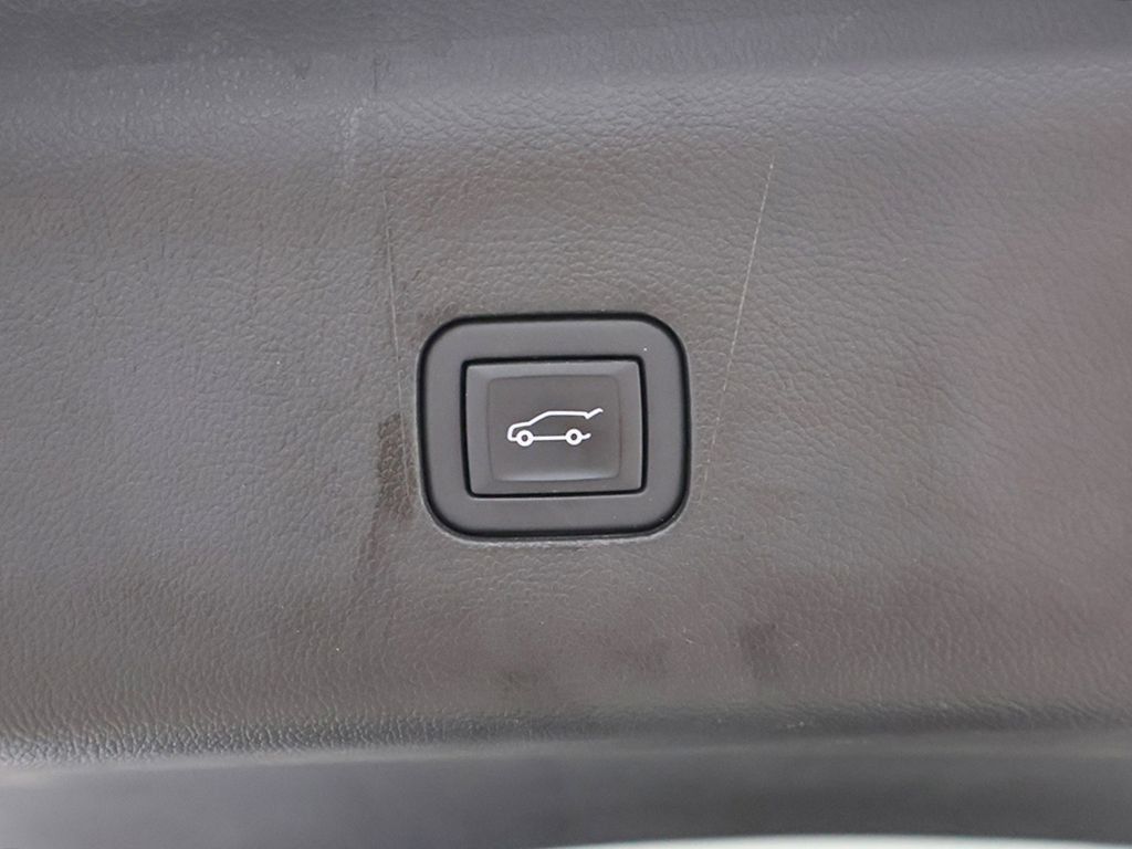 Used 2024 Buick Enclave Premium FWD image 24