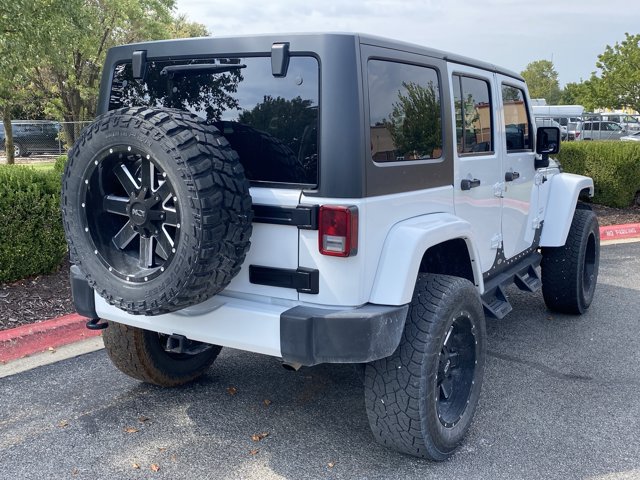 Used 2017 Jeep Wrangler Unlimited Sahara AWD/4WD image 3