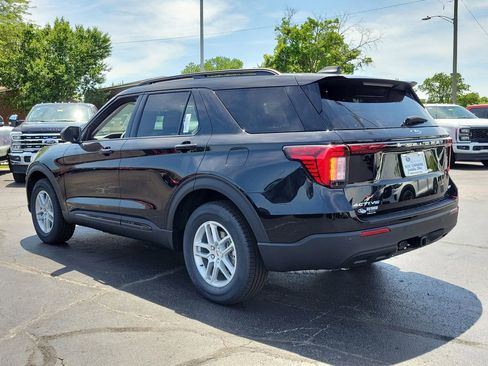 New 2026 Ford Explorer Active AWD/4WD image 6