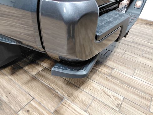 Used 2021 Toyota Tacoma SR5 image 6