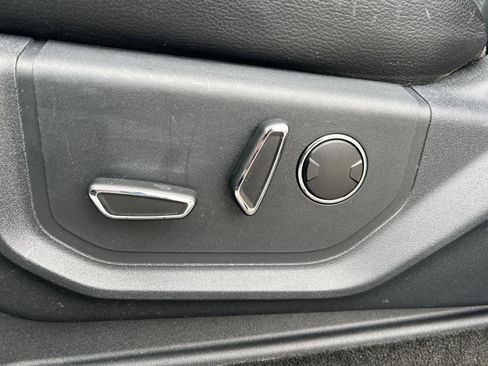 Used 2017 Ford F250 Lariat w/ Lariat Ultimate Package image 22