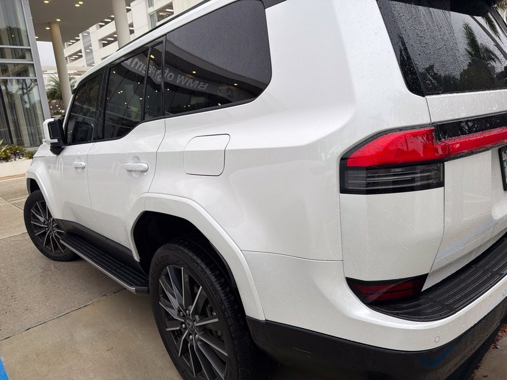 Used 2025 Lexus GX 550 w/ Accessory Package (Z1) AWD/4WD image 5