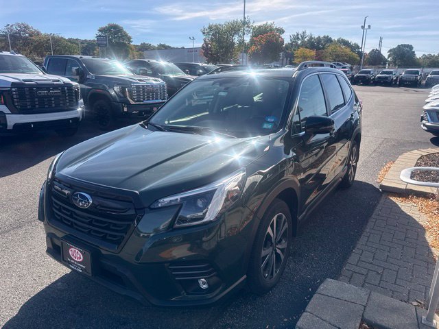 Used 2024 Subaru Forester Limited AWD/4WD image 3