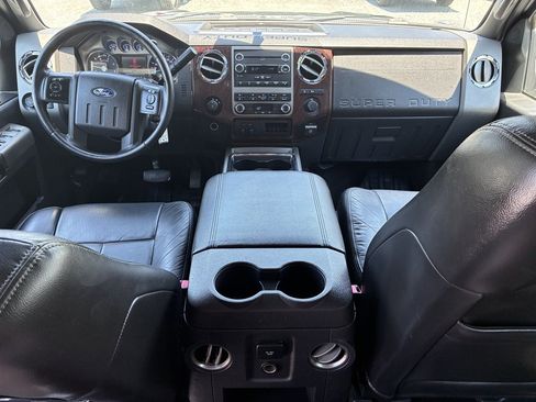 Used 2012 Ford F250 Lariat w/ FX4 Off Road Pkg AWD/4WD image 11