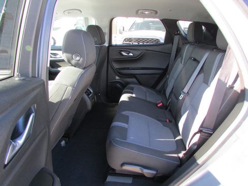 Used 2025 Chevrolet Blazer LT image 27