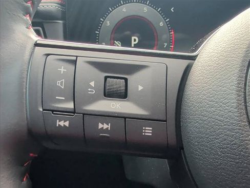 Used 2026 Nissan Kicks SR FWD image 13