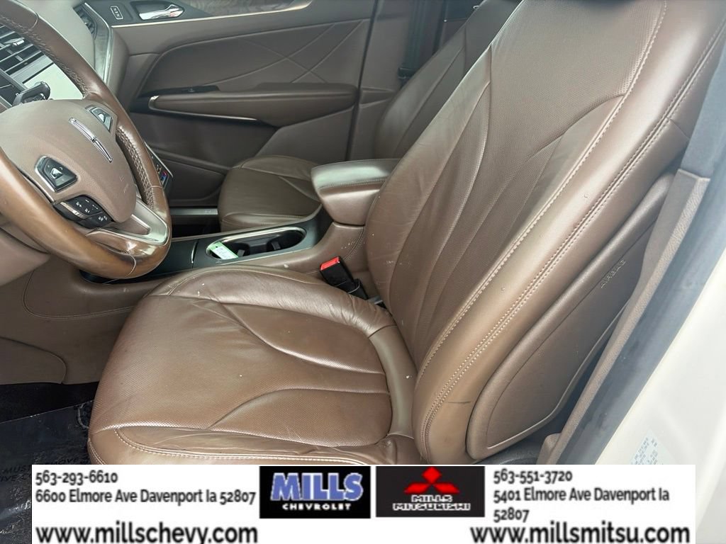 Used 2018 Lincoln MKC Reserve FWD image 9