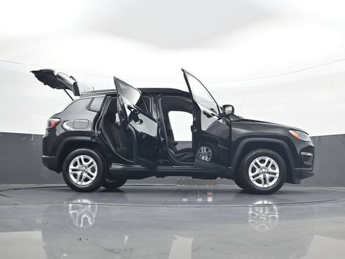 Used 2021 Jeep Compass Sport w/ Cold Weather Group FWD image 34
