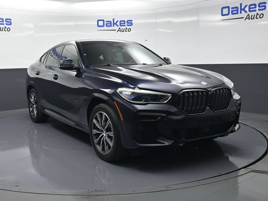 Used 2023 BMW X6 xDrive40i w/ Executive Package AWD/4WD image 2