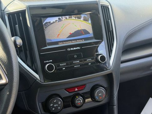 Used 2017 Subaru Impreza 2.0i Premium image 4