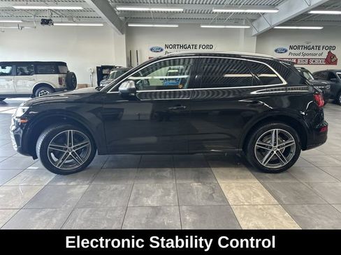 Used 2019 Audi SQ5 Premium Plus w/ Premium Plus Package AWD/4WD image 15