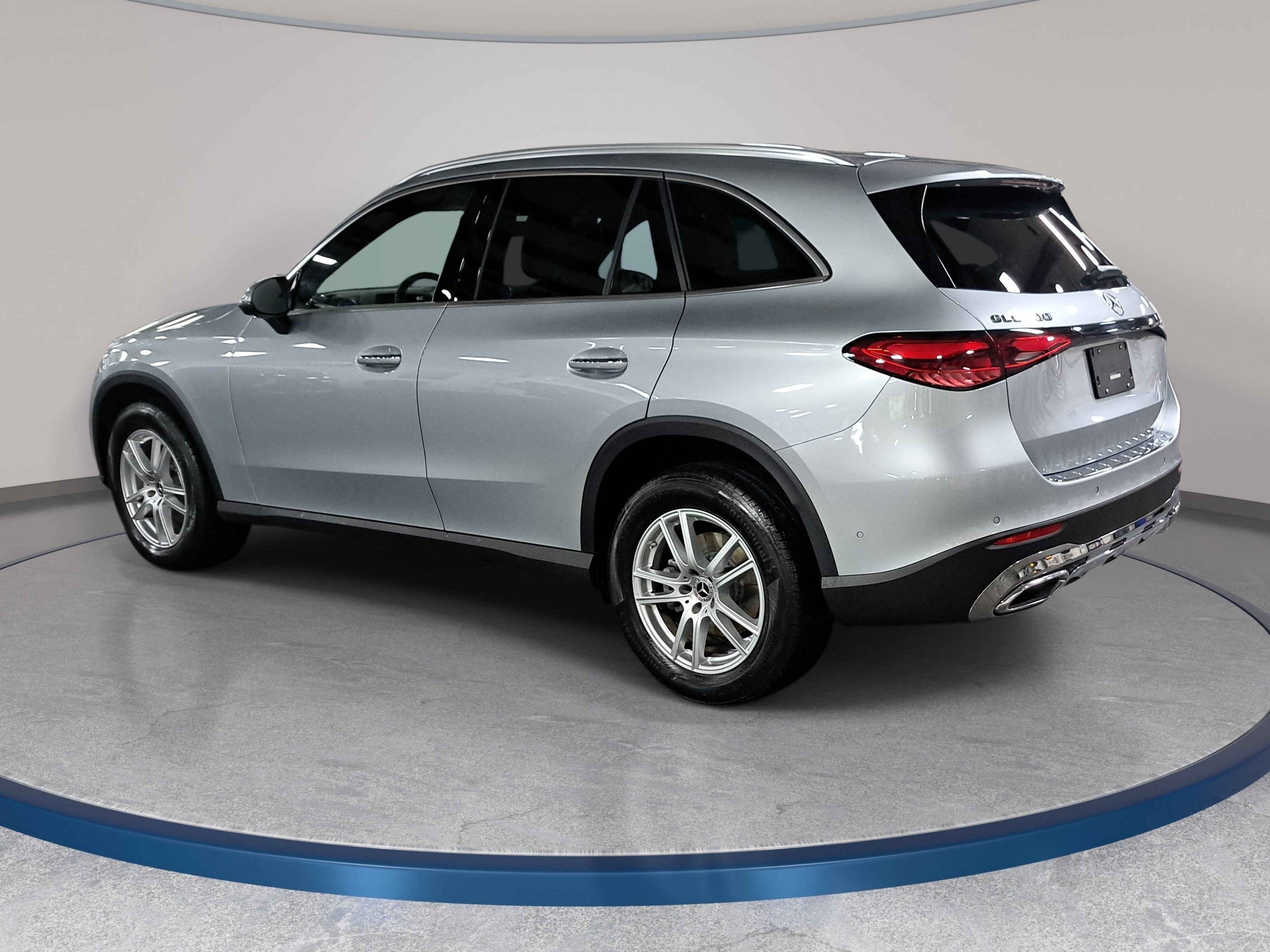 Used 2026 Mercedes-Benz GLC 300 image 8