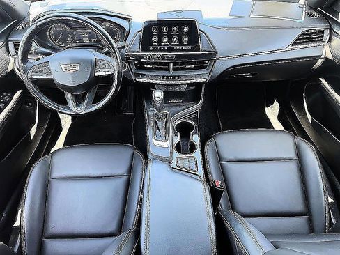 Used 2024 Cadillac CT4 Luxury w/ Cold Weather Package RWD image 18