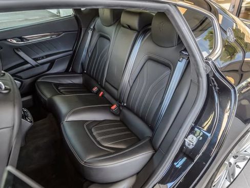 Used 2019 Maserati Quattroporte S GranLusso Q4 AWD/4WD image 38