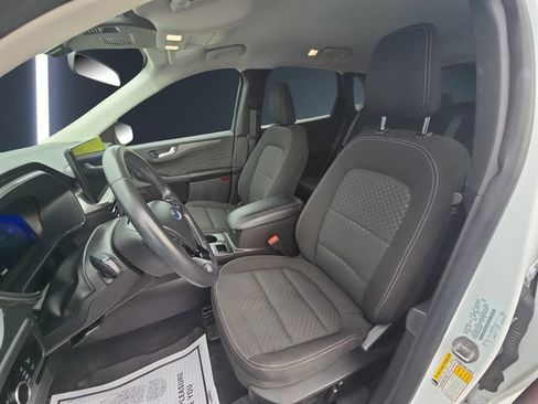 Used 2023 Ford Escape Active w/ Tech Pack #2 AWD/4WD image 9