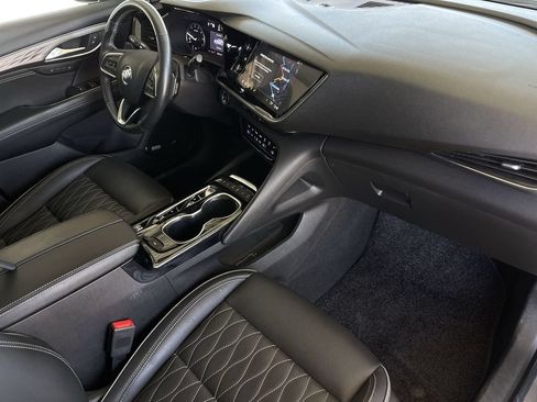 Used 2022 Buick Envision Avenir w/ Technology Package II AWD/4WD image 29
