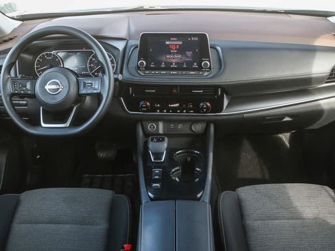 Used 2022 Nissan Rogue SV image 12