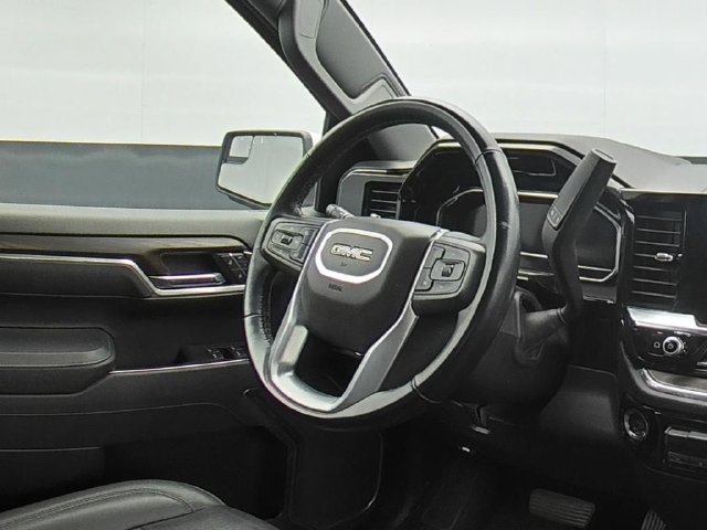 Used 2025 GMC Sierra 1500 SLT AWD/4WD image 26