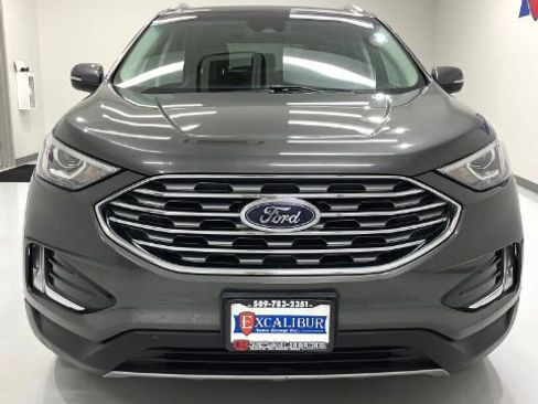 Used 2019 Ford Edge Titanium FWD image 6