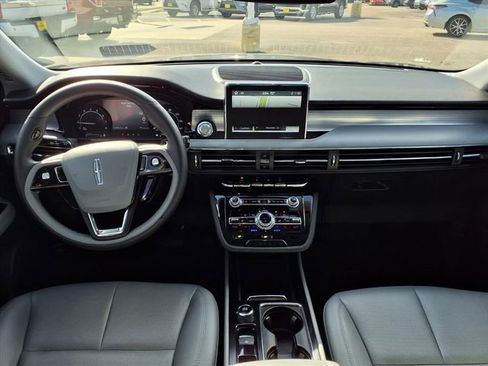 Certified 2022 Lincoln Corsair FWD w/ Equipment Group 101A image 4