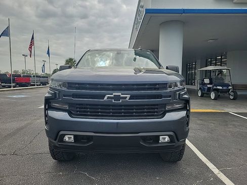 Used 2021 Chevrolet Silverado 1500 RST image 2