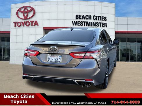 Used 2019 Toyota Camry SE image 11