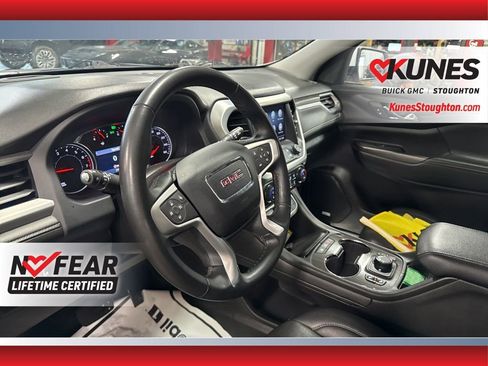 Used 2023 GMC Acadia SLT image 21