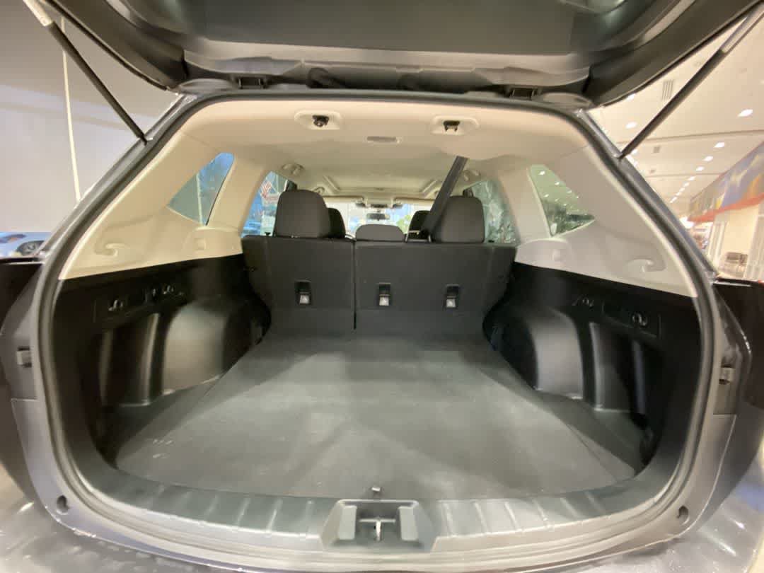 Used 2022 Subaru Forester Premium AWD/4WD image 25