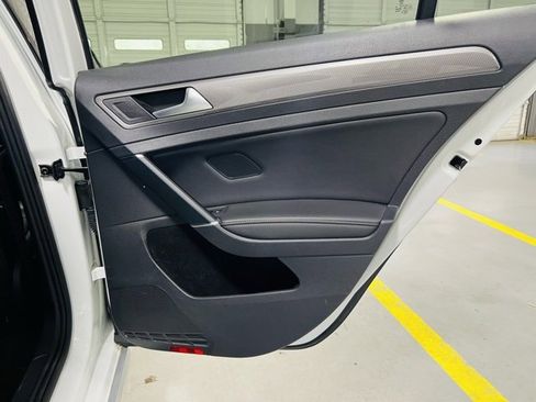 Used 2019 Volkswagen Golf Alltrack SEL image 30