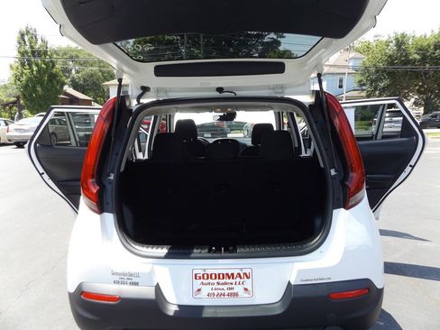 Used 2020 Kia Soul S FWD image 27