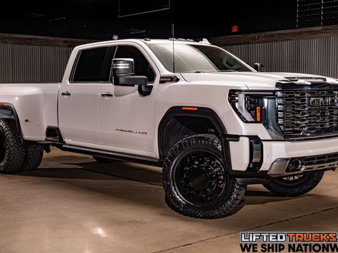 Used 2025 GMC Sierra 3500 Denali w/ Denali Reserve Package image 1
