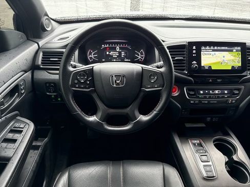 Used 2023 Honda Passport TrailSport image 17