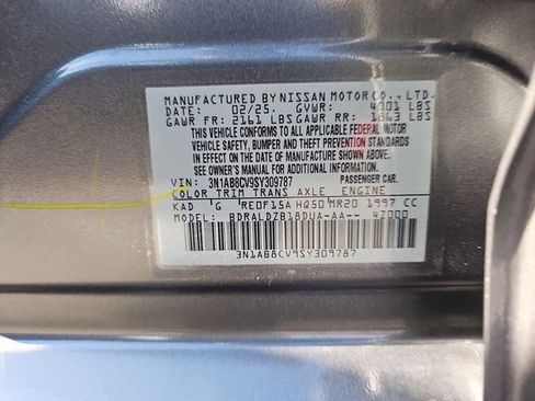 Used 2025 Nissan Sentra SV image 38