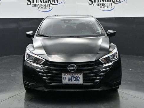 Used 2024 Nissan Versa SV FWD image 2