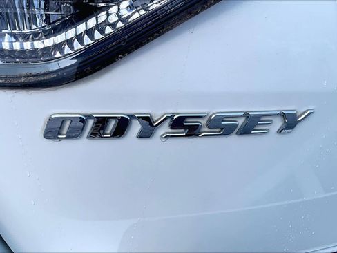 Used 2016 Honda Odyssey EX image 10