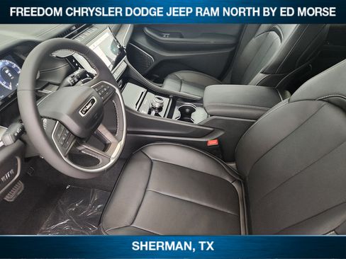 New 2026 Jeep Grand Cherokee Limited AWD/4WD image 8