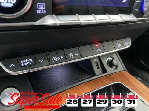 Used 2022 Audi Q5 2.0T Premium image 32