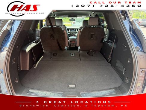 Used 2023 Buick Enclave Essence AWD/4WD image 17