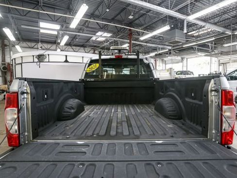 Used 2021 Ford F250 XL w/ Power Equipment Group AWD/4WD image 11