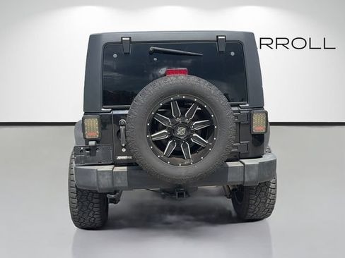 Used 2018 Jeep Wrangler Unlimited Sport S AWD/4WD image 4