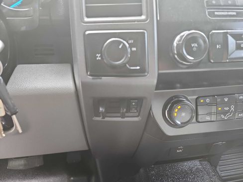 Used 2019 Ford F250 XL w/ Power Equipment Group RWD image 26