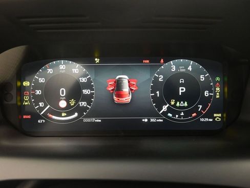 Used 2025 Land Rover Discovery Sport Dynamic SE image 21