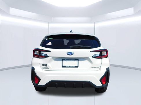 Used 2025 Subaru Crosstrek 2.0i AWD/4WD image 4