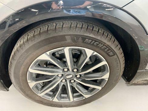 Used 2025 Cadillac Lyriq Sport AWD/4WD image 29