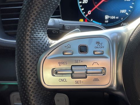 Certified 2023 Mercedes-Benz GLS 580 4MATIC image 28