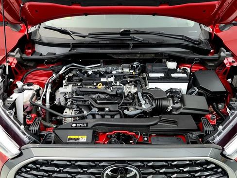 Certified 2023 Toyota Corolla Cross XLE w/ Convenience Package AWD/4WD image 31