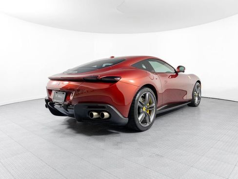 Certified 2022 Ferrari Roma image 6